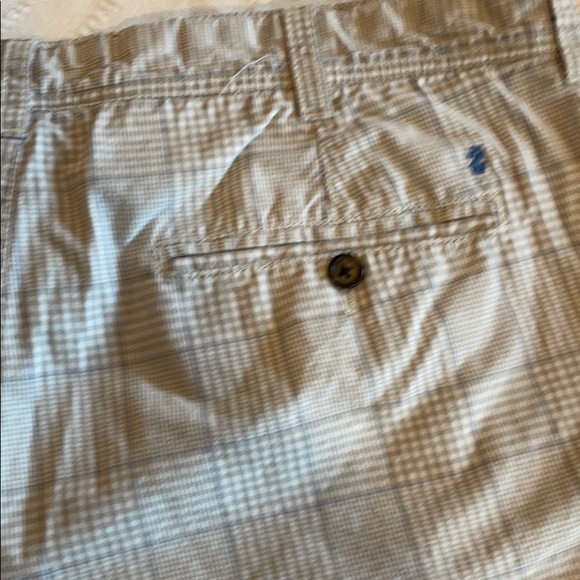 IZOD Cargo Shorts 38 Gray Blur Plaid - Picture 4 of 13